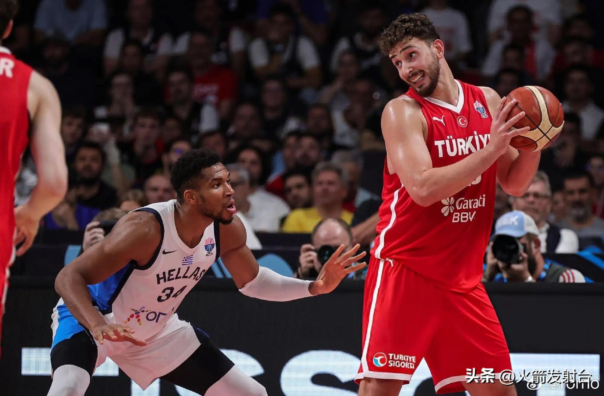 包含荷甲关键时刻再迎强敌，马赛遗憾出局，主帅态度——赛场秩序良好，数据趋势出现新变化的词条